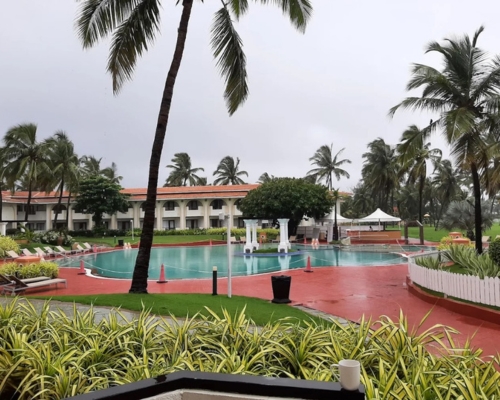 Holiday inn resort