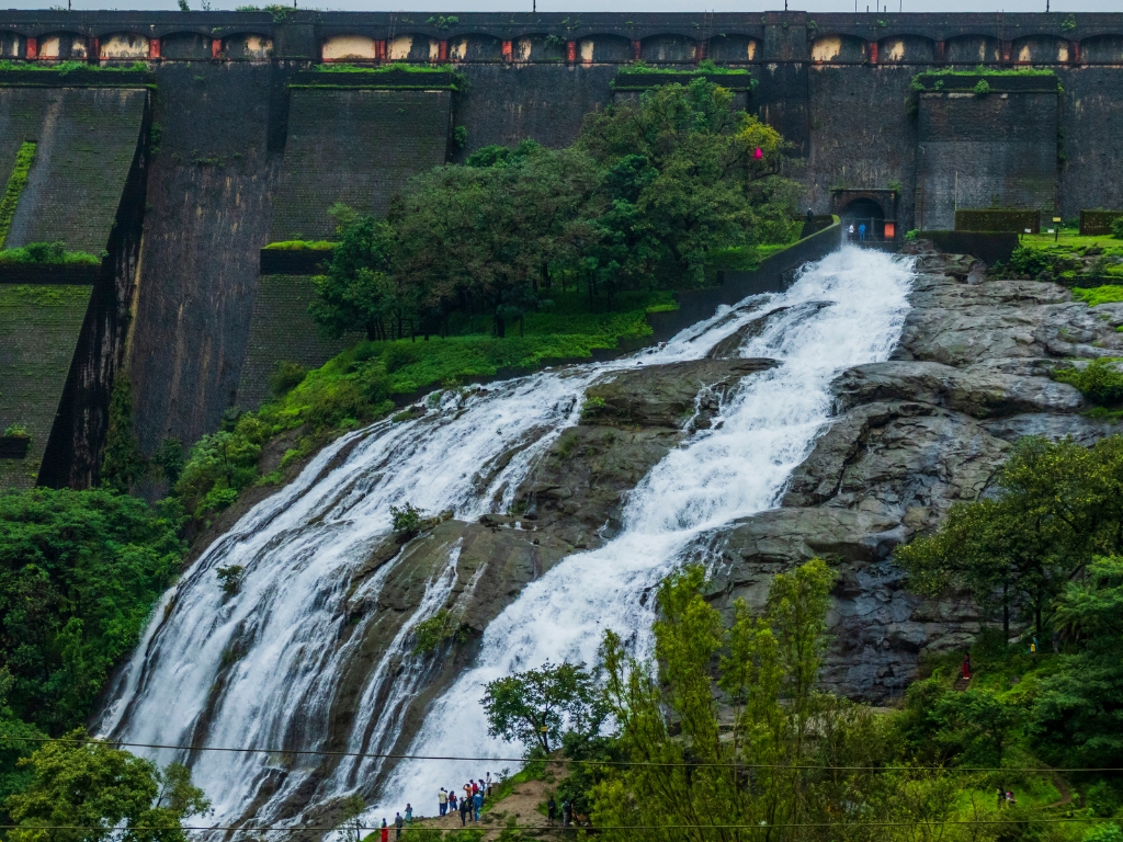 Bhandardara – best for adventure camping